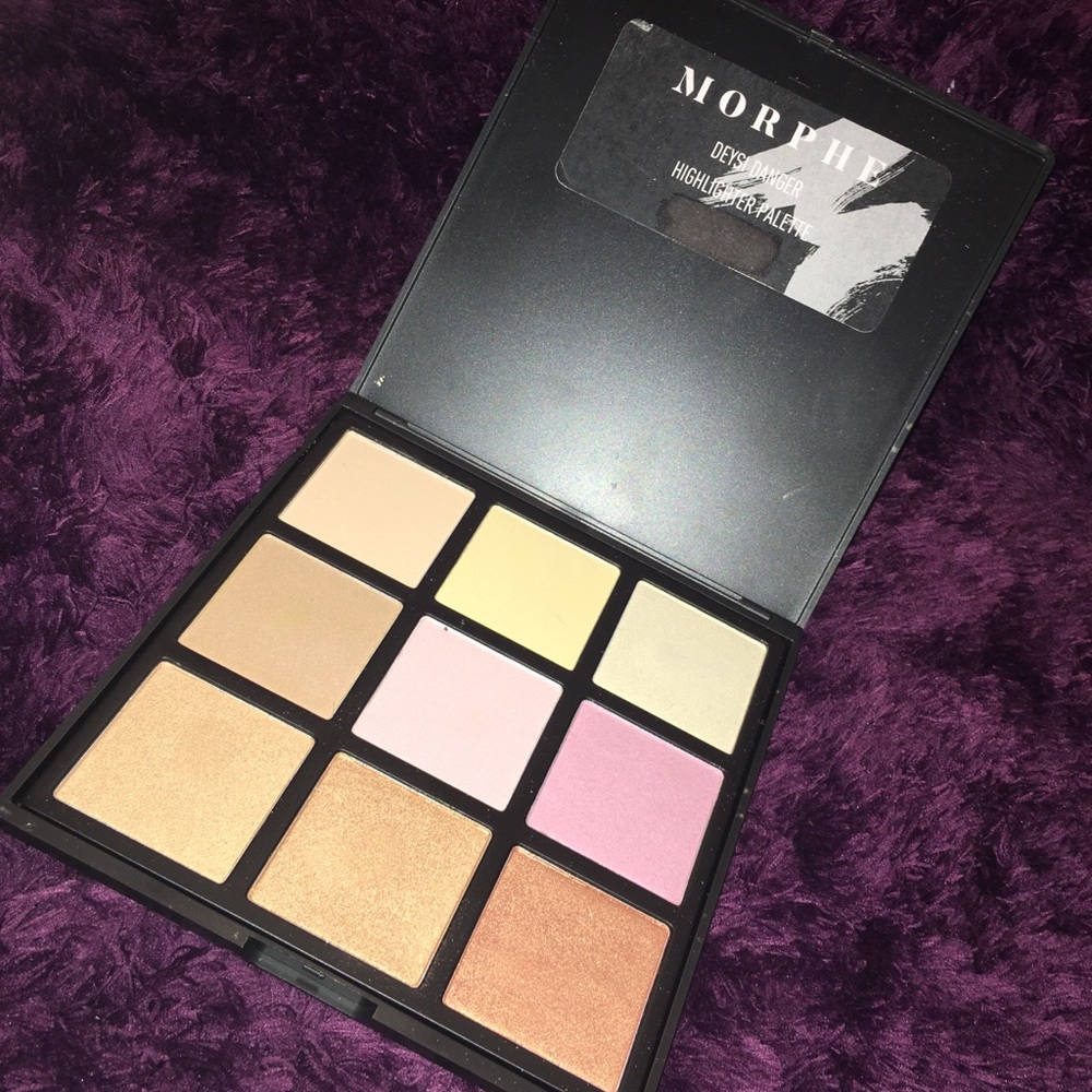 Deysi Danger Morphe Highlighter Palette